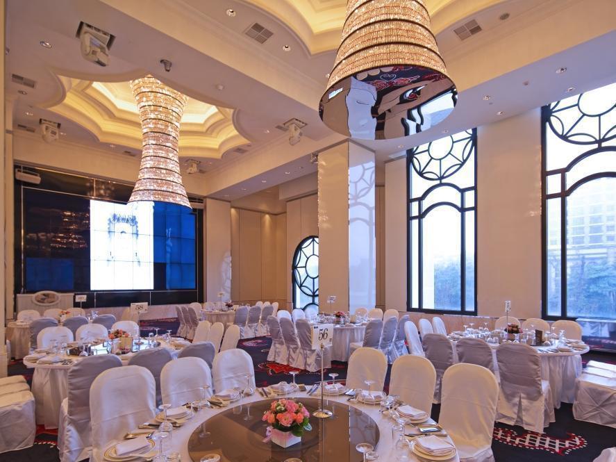 The Lin Hotel Tchaj-čung Exteriér fotografie The ballroom